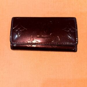 LOUIS VUITTON Vernis Multicles 4 Key Holder Violet